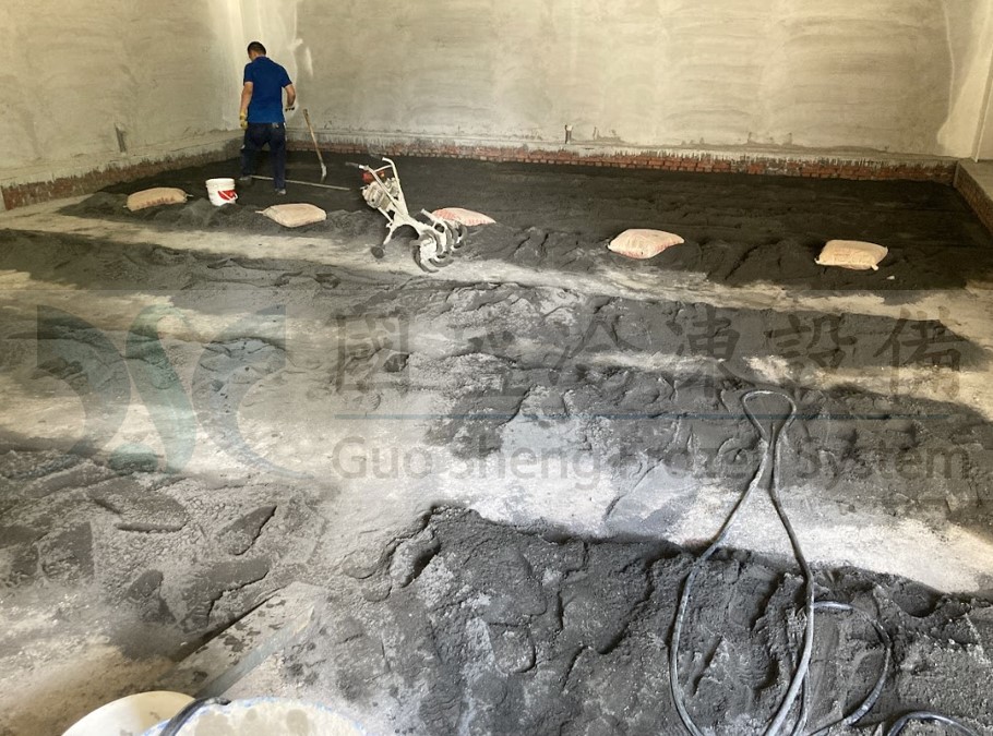 冷凍庫底部施工